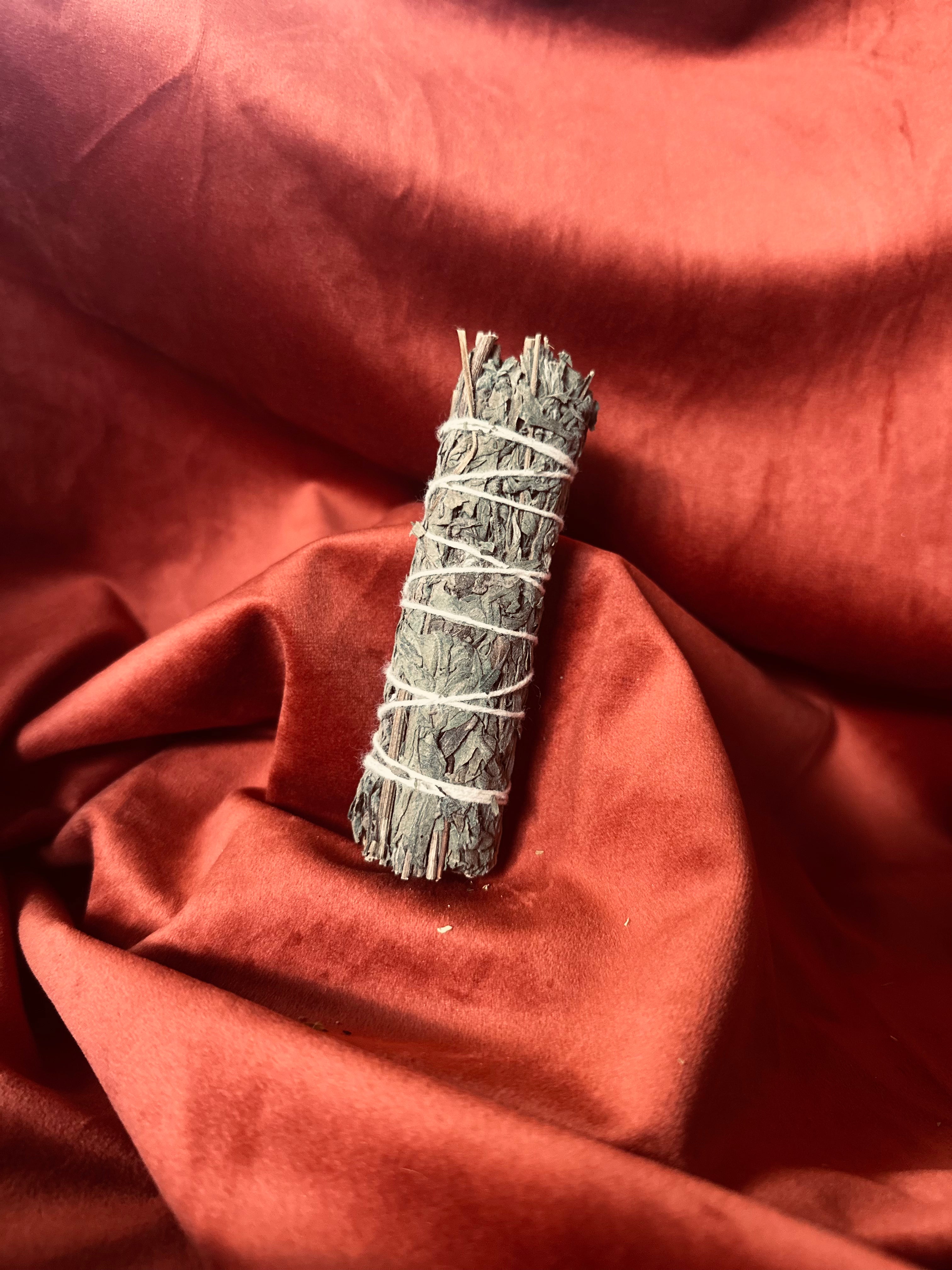Mugwort Burn Bundle